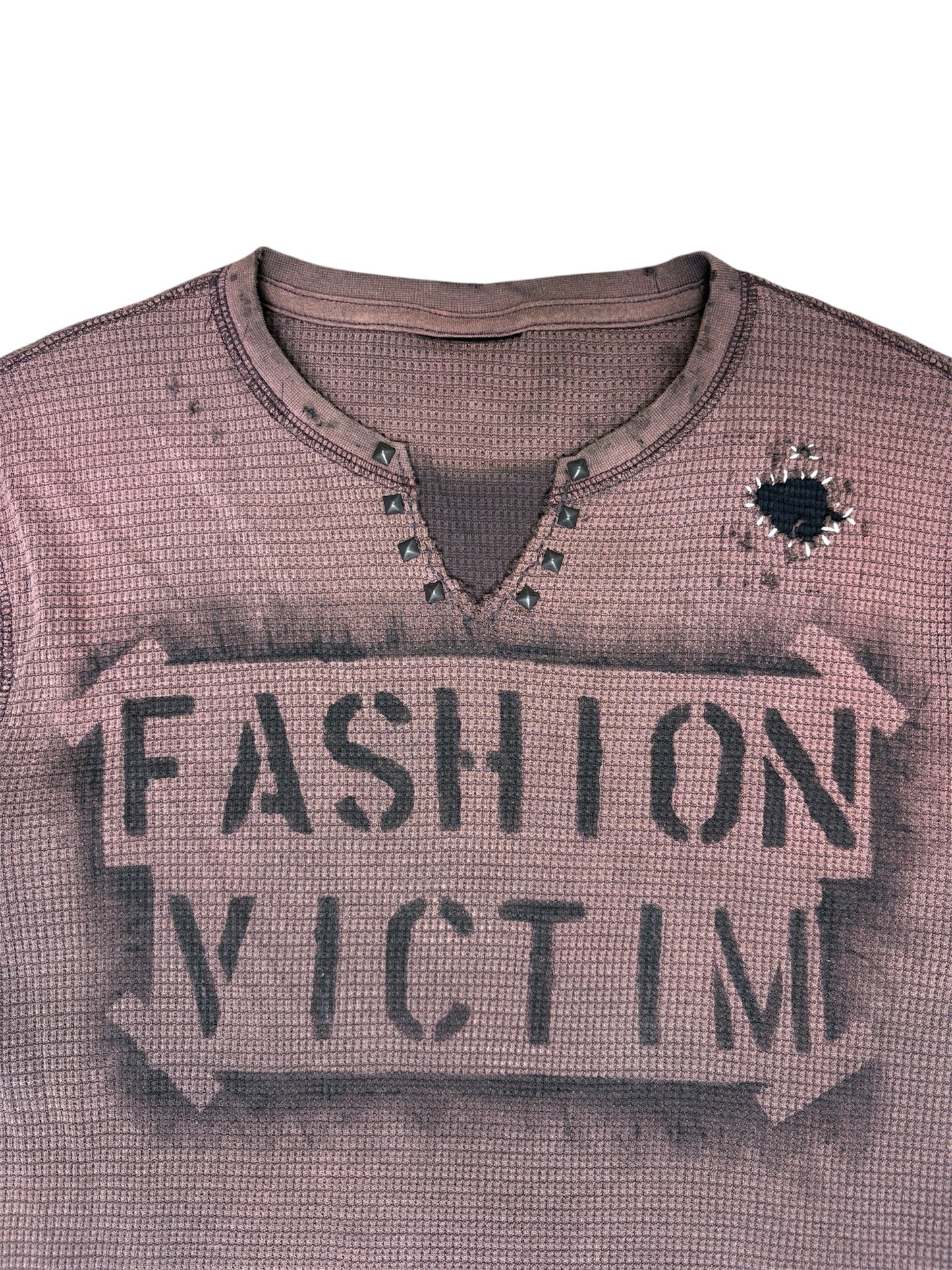 Fashion Victim Distressed Long sleeve
