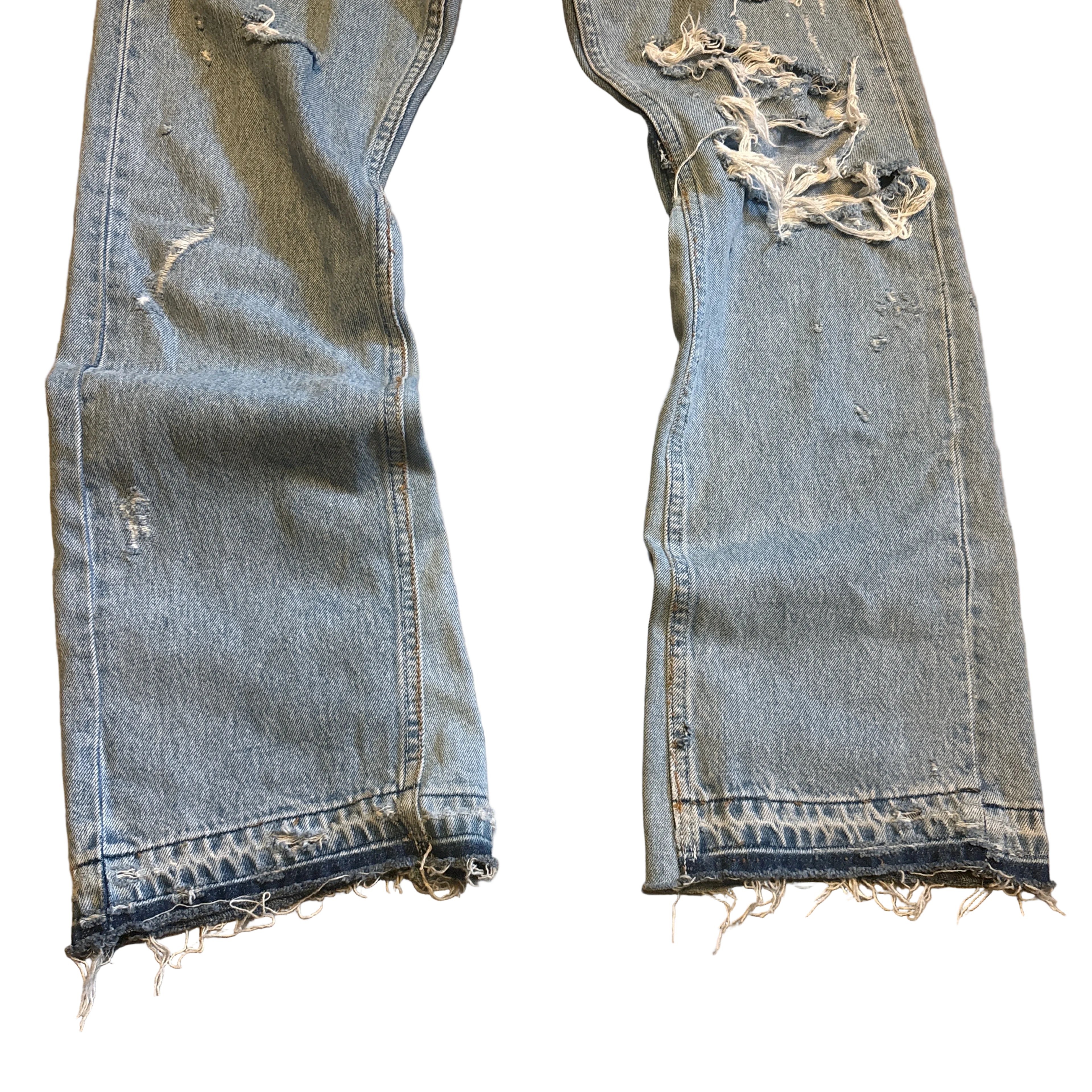Distressed Levis- 28