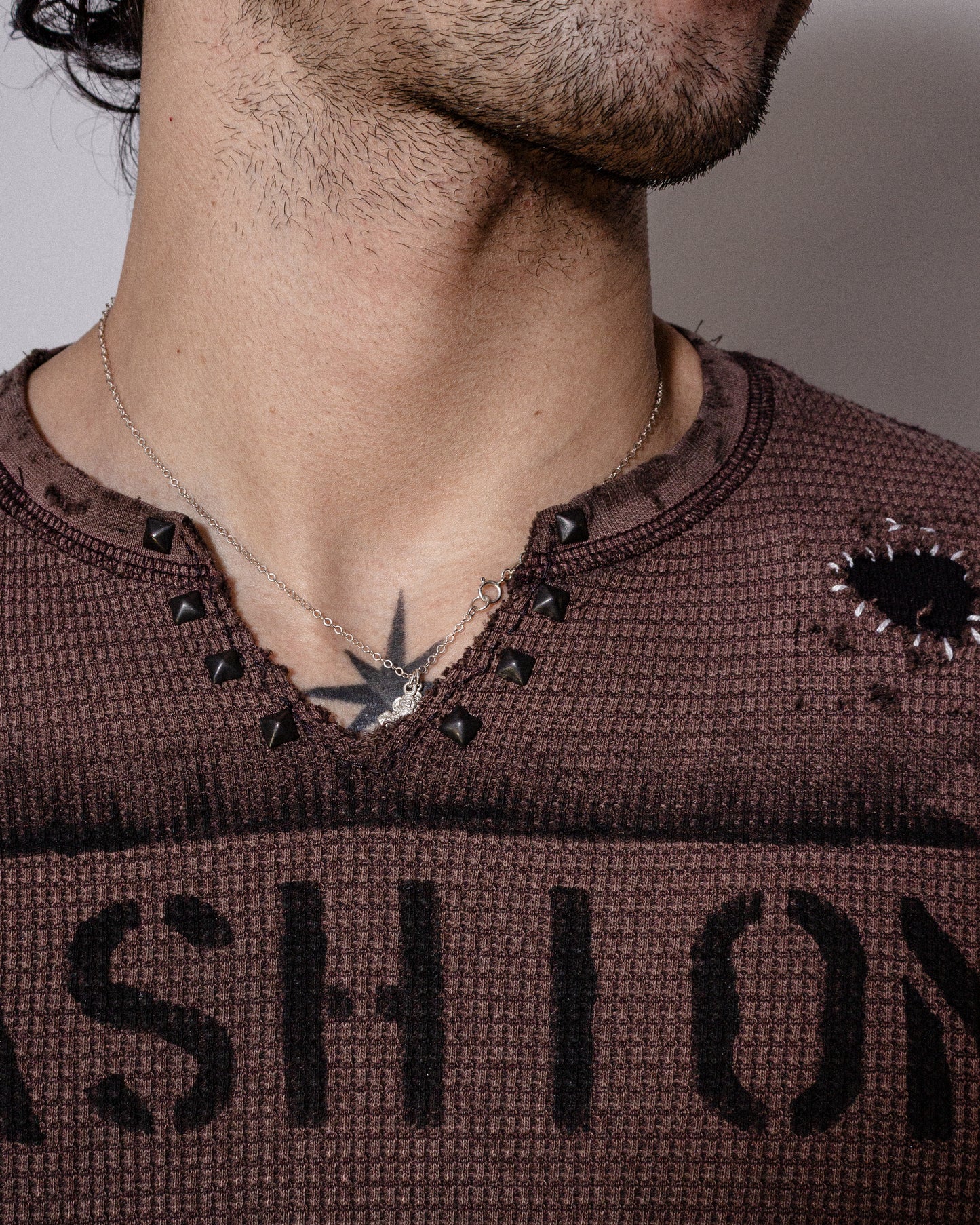 Fashion Victim Distressed Long sleeve