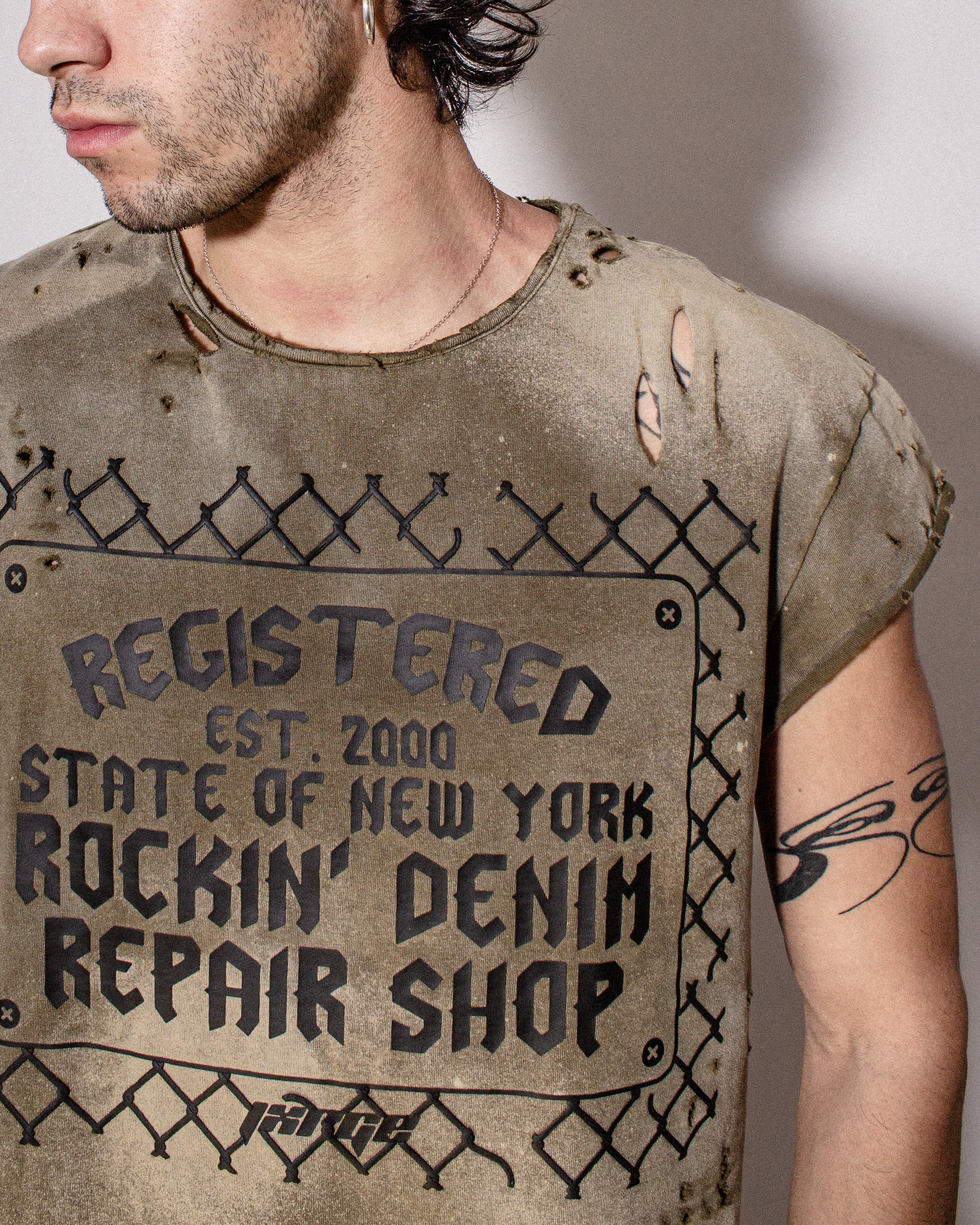 BodyShop Cutoff Tee in Olive Green