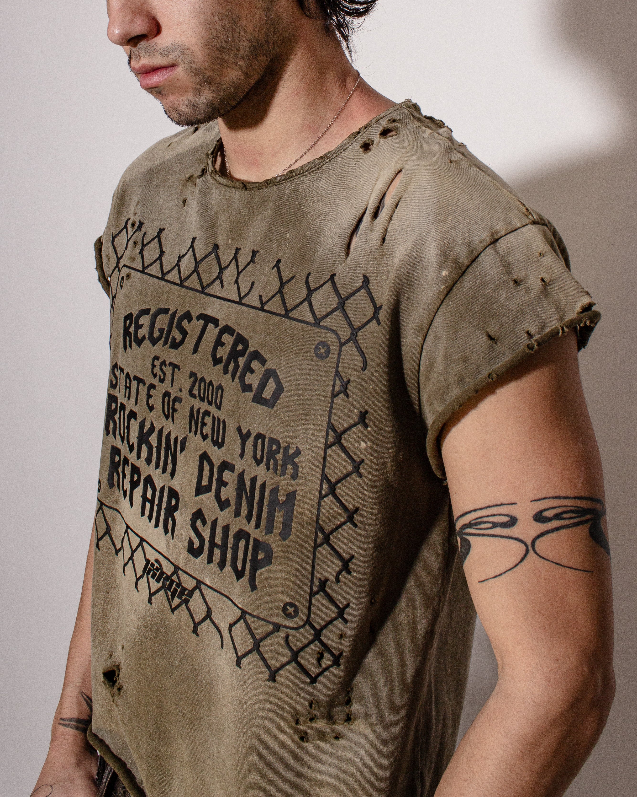 BodyShop Cutoff Tee in Olive Green