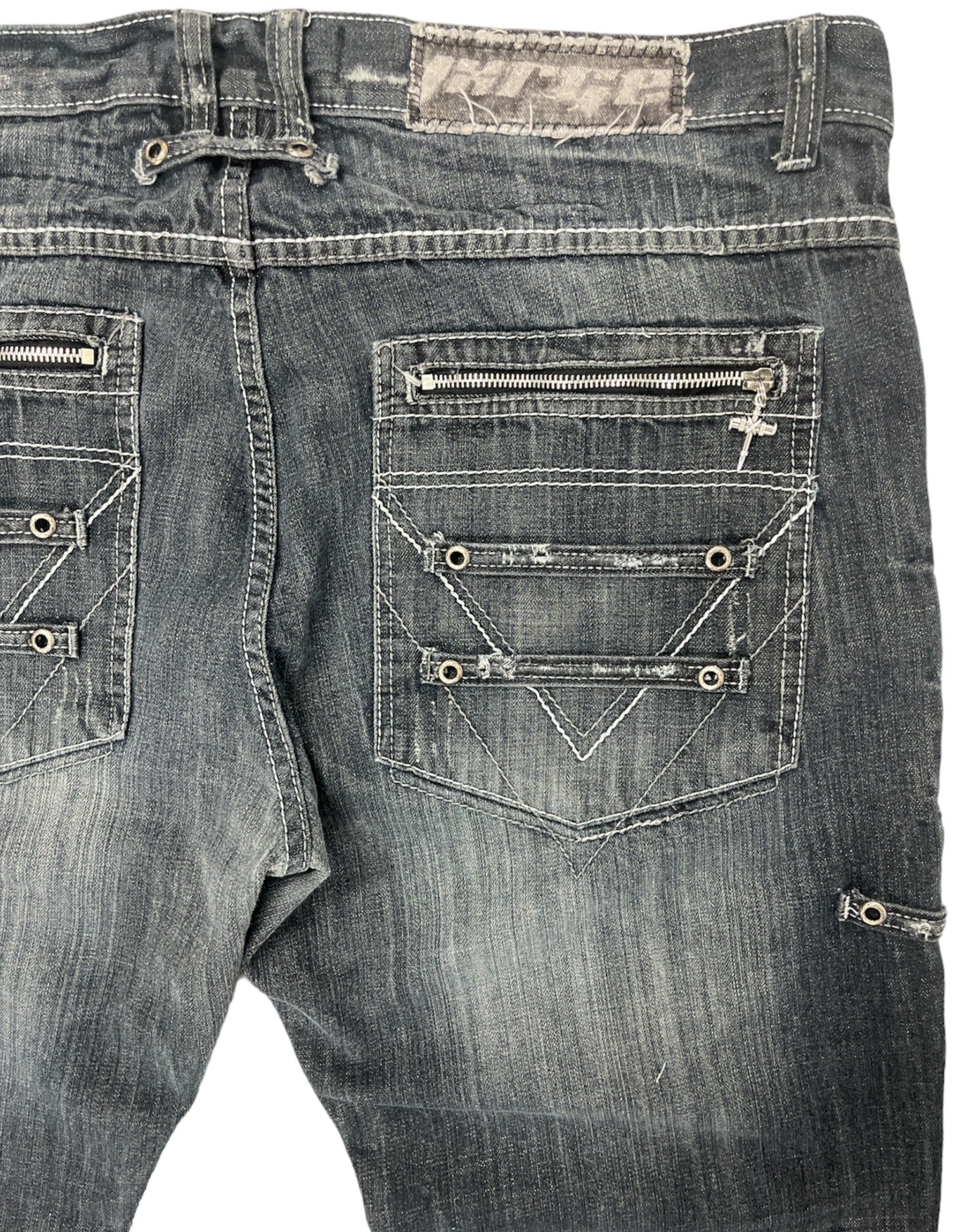 Thrashed Grunge Jeans- 40